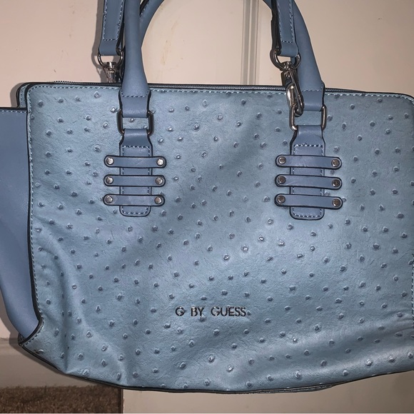 GUESS purse - Picture 2 of 5